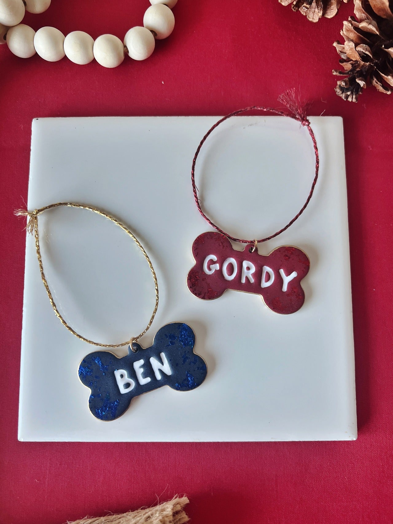 Customizable Pet Name Ornament (Style 1, Dog)