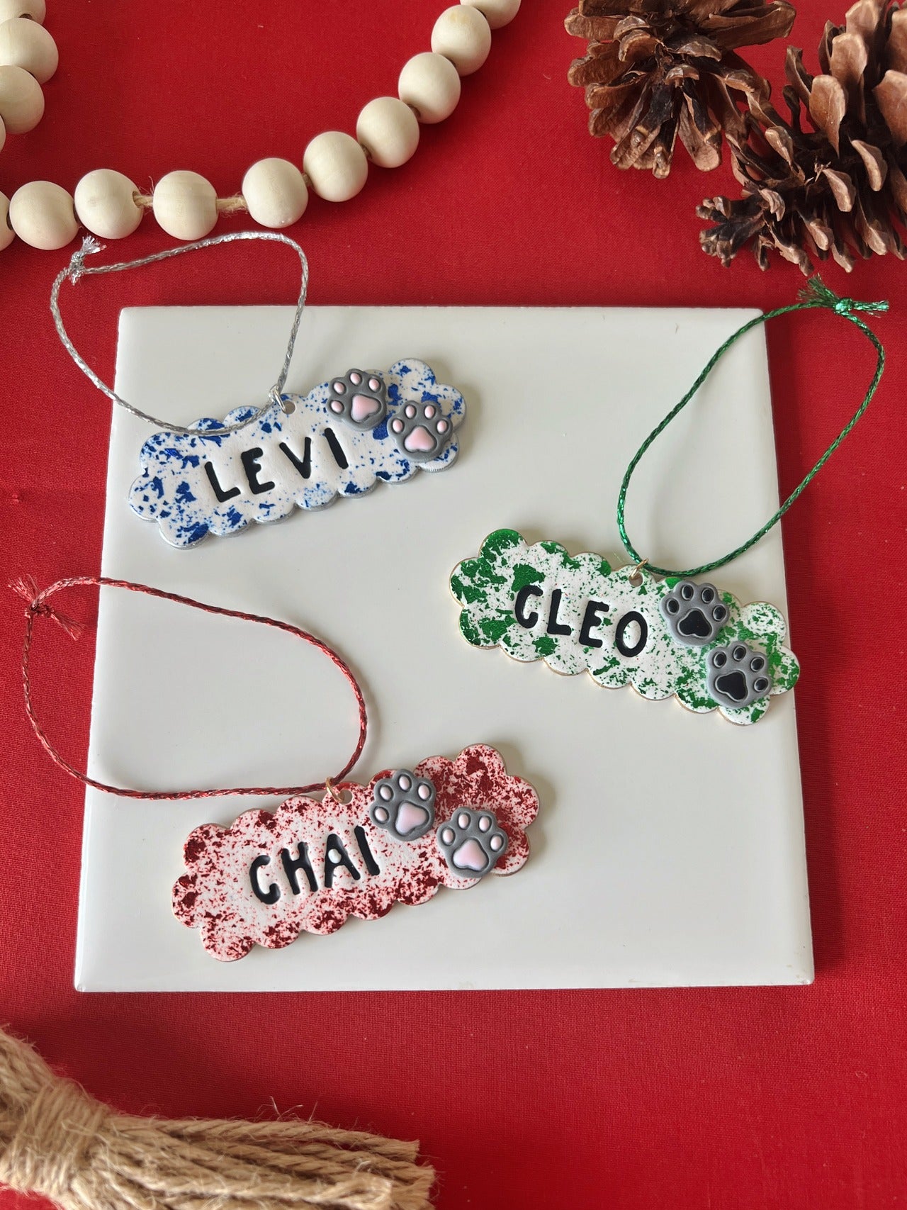 Customizable Pet Name Ornament (Style 2, Dog or Cat)